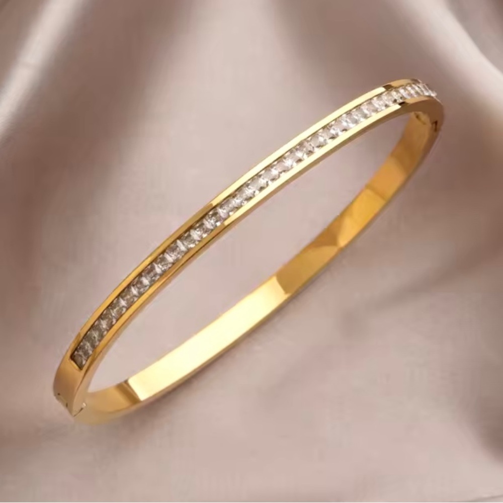 New CZ gold Filled Bangle/bracelet